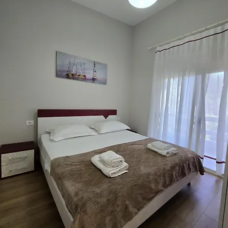 Apartment Apheartments In The Bay Of Lalzi, Lura 1 Plazhi San Pietro